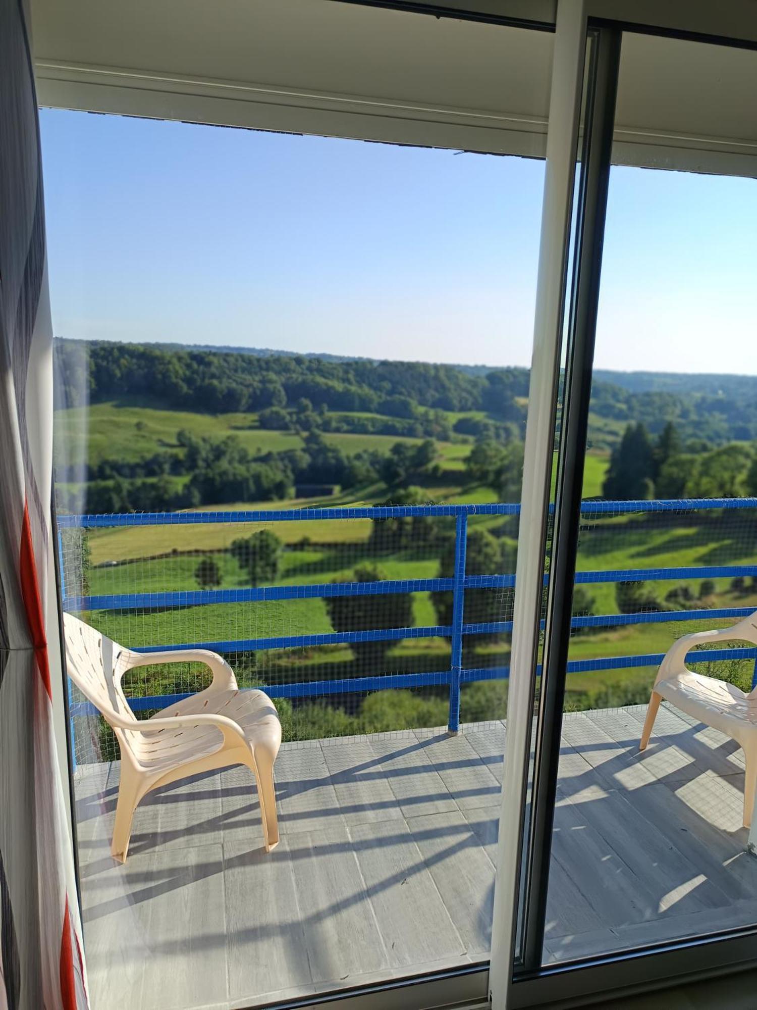 Apartmán Bellevue La Tour-dʼAuvergne Exteriér fotografie